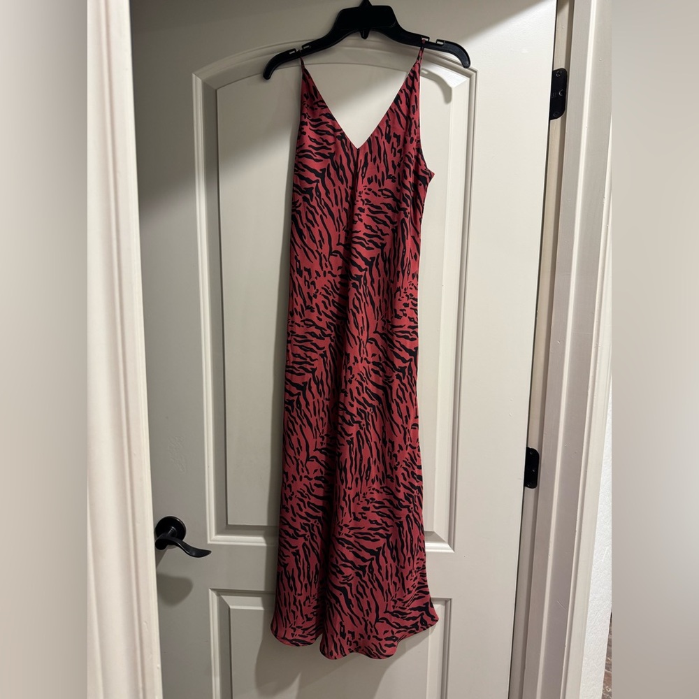 Buddy Love Elegant Red and Black Patterned Dress XS